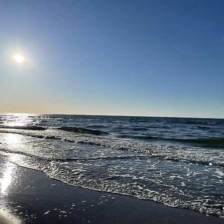 Apartament Sun Z Basenem Calorocznym-Pobierowo Baltic Apartments-Sannel Apartments For Rent Eksteriør billede